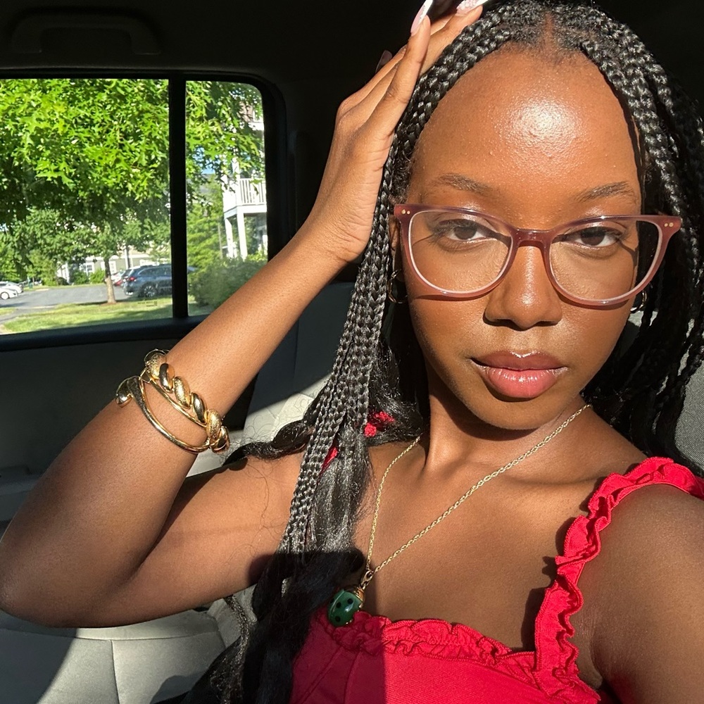 Meet your Posher, Kay